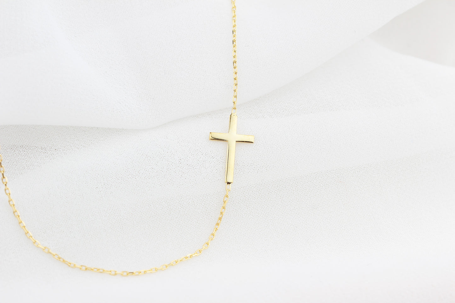 CROSS NECKLACE