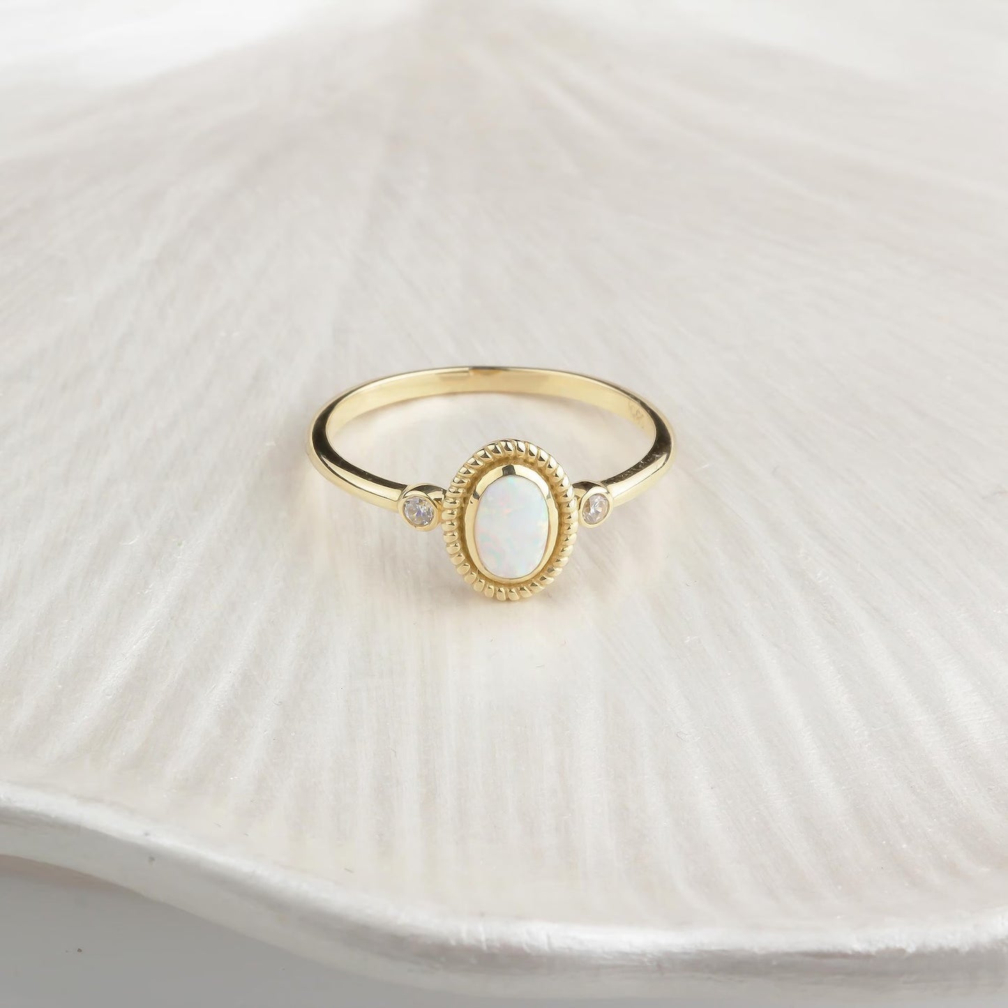 OPAL RING