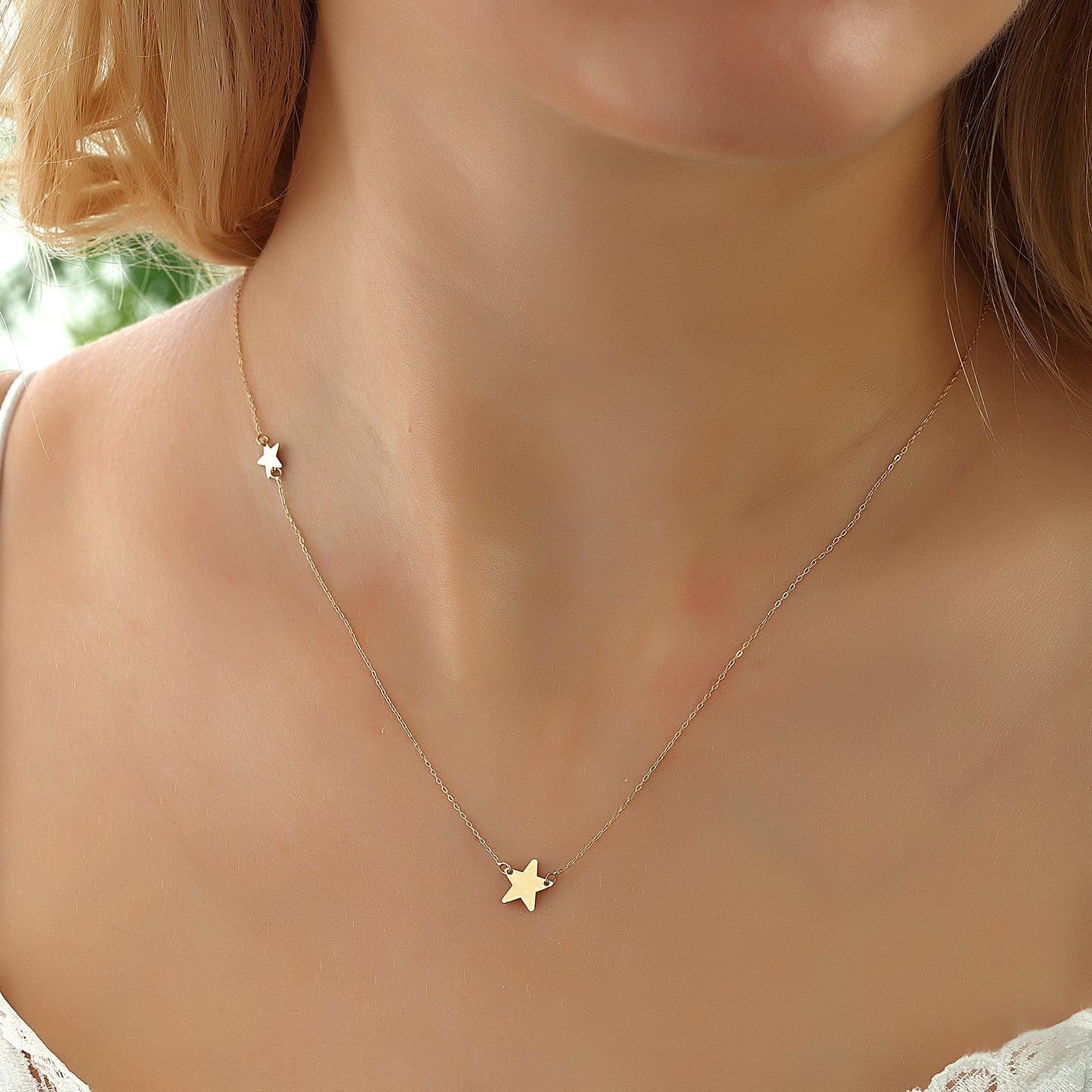 STAR NECKLACE