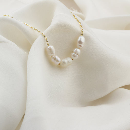 925k Sterling Silver Pearl Necklace
