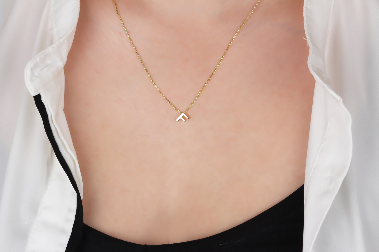 3D MINIMALIST LETTER F NECKLACE