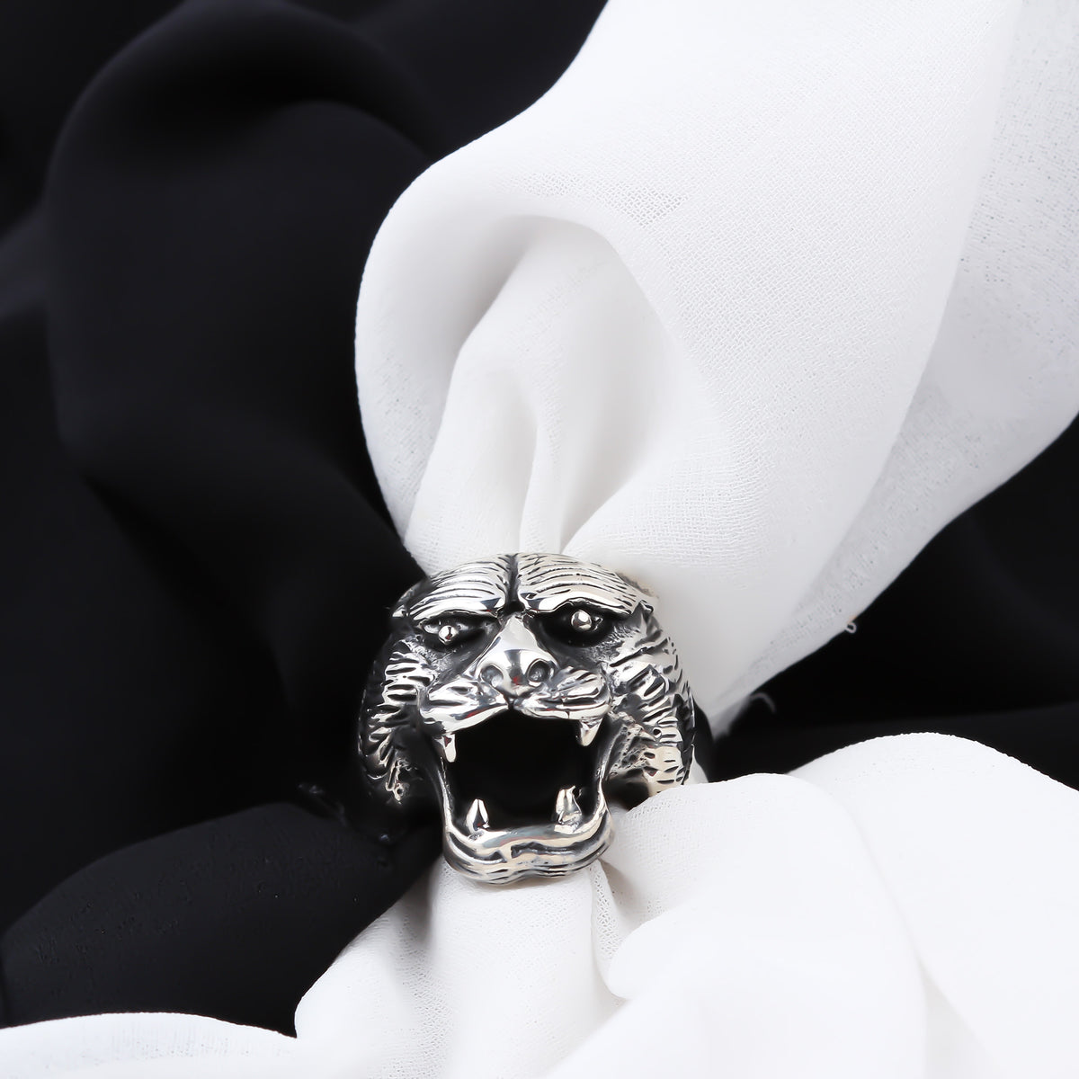 925k Sterling Silver Men Puma Ring - alternate view 3
