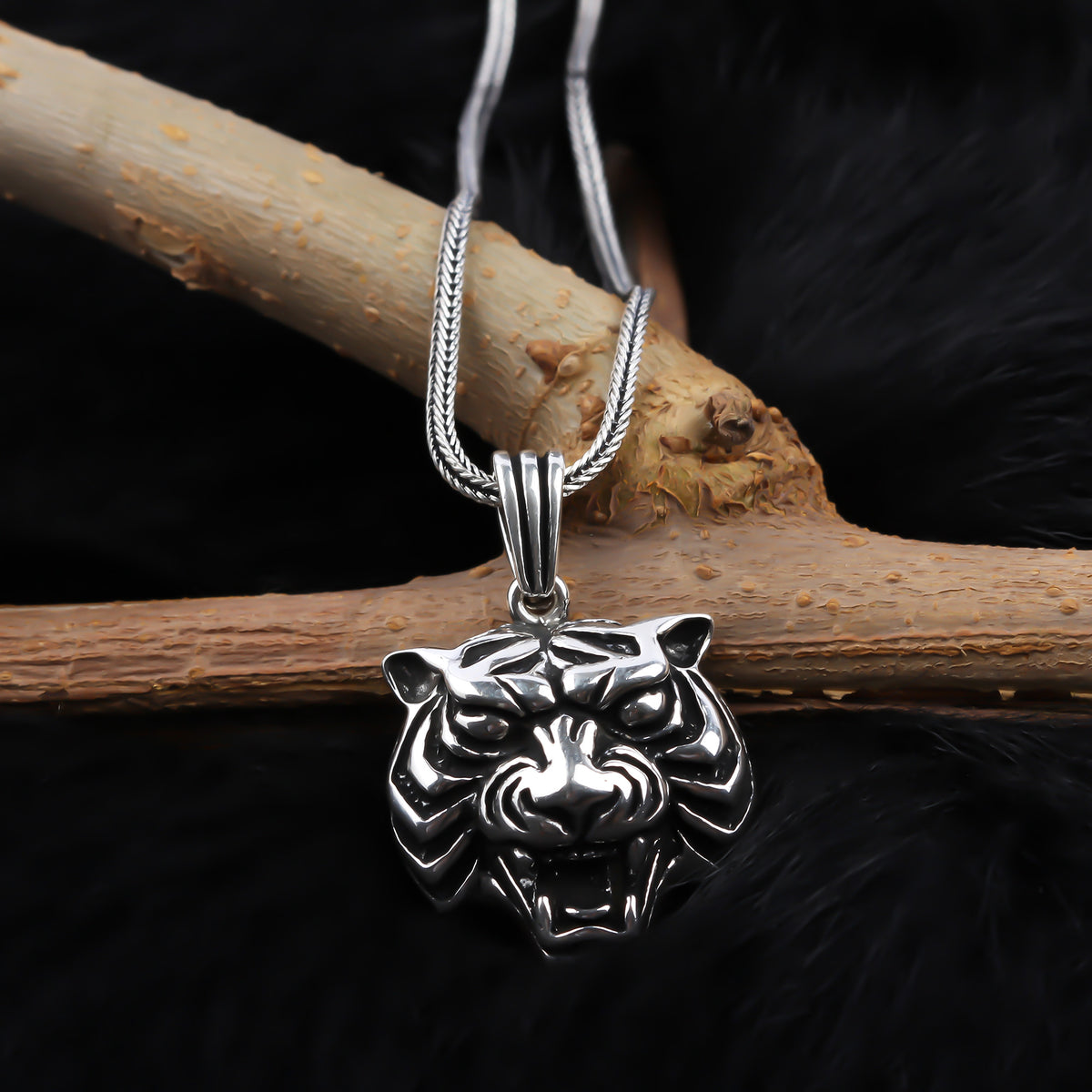 925k Sterling Silver Men Tiger Necklace - alternate view 3