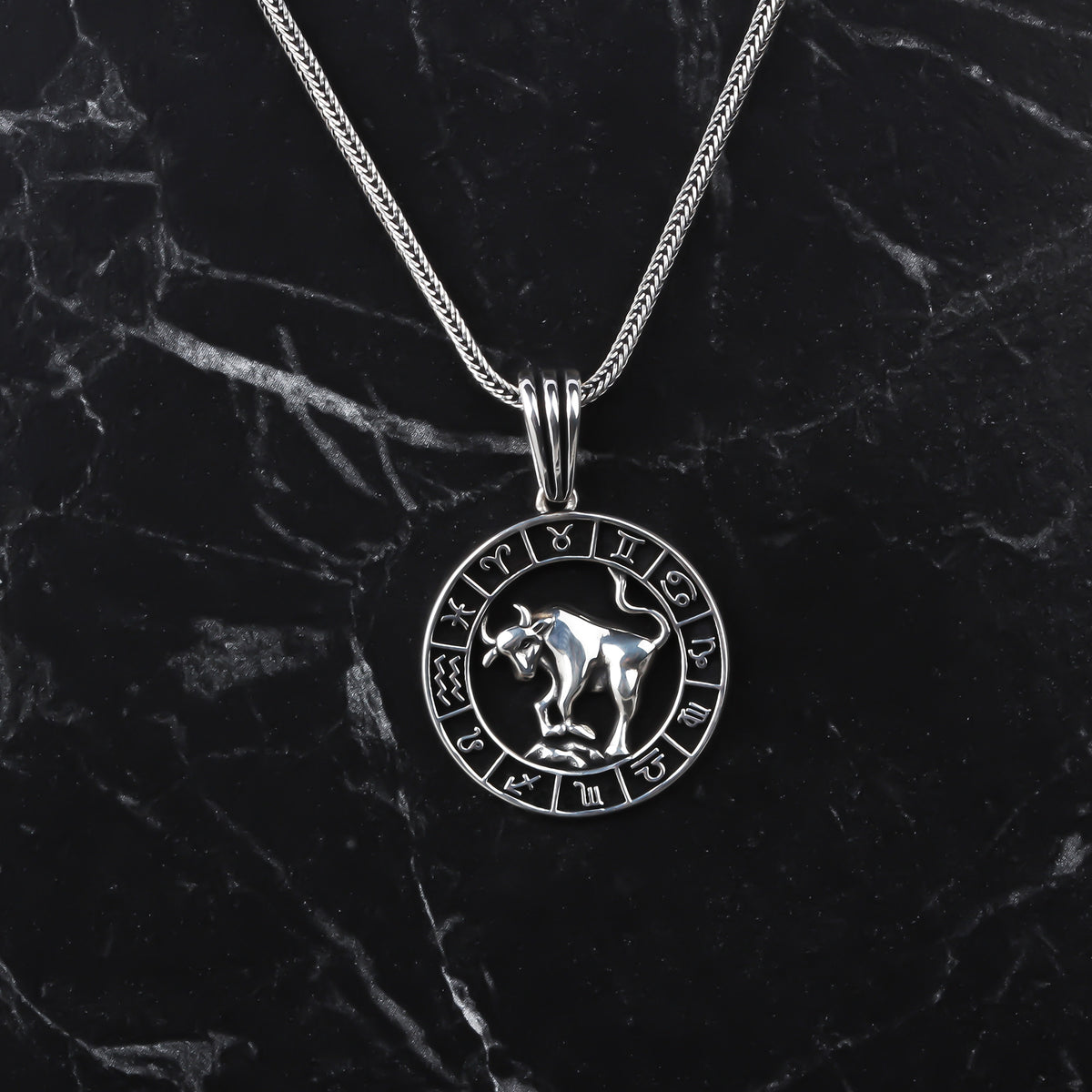 925k Sterling Silver Men Taurus Necklace - alternate view 3