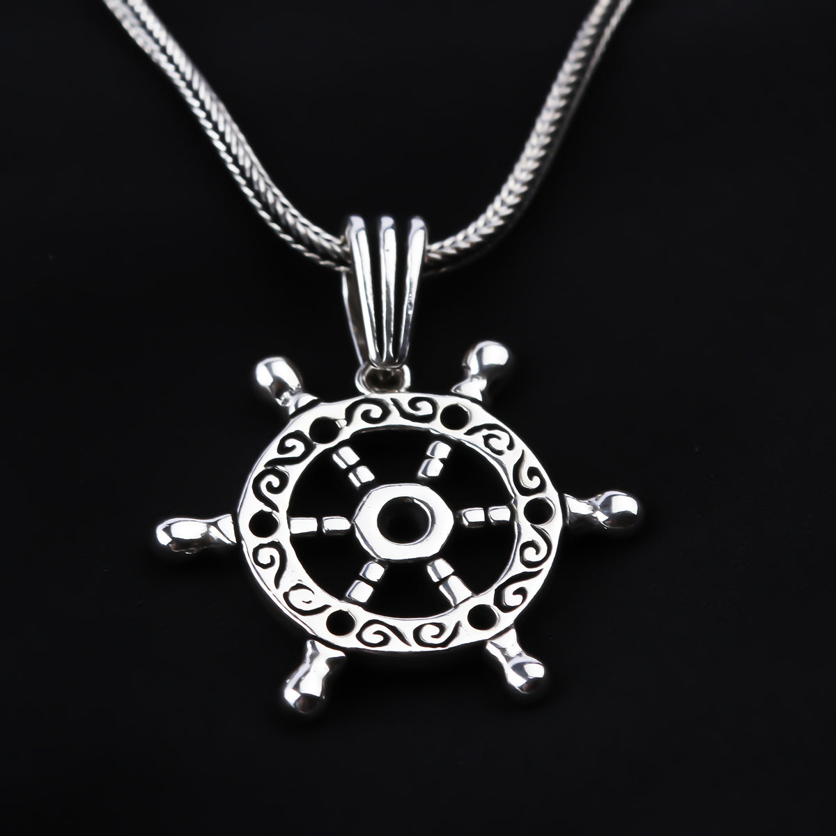 925k Sterling Silver Men Helm Necklace