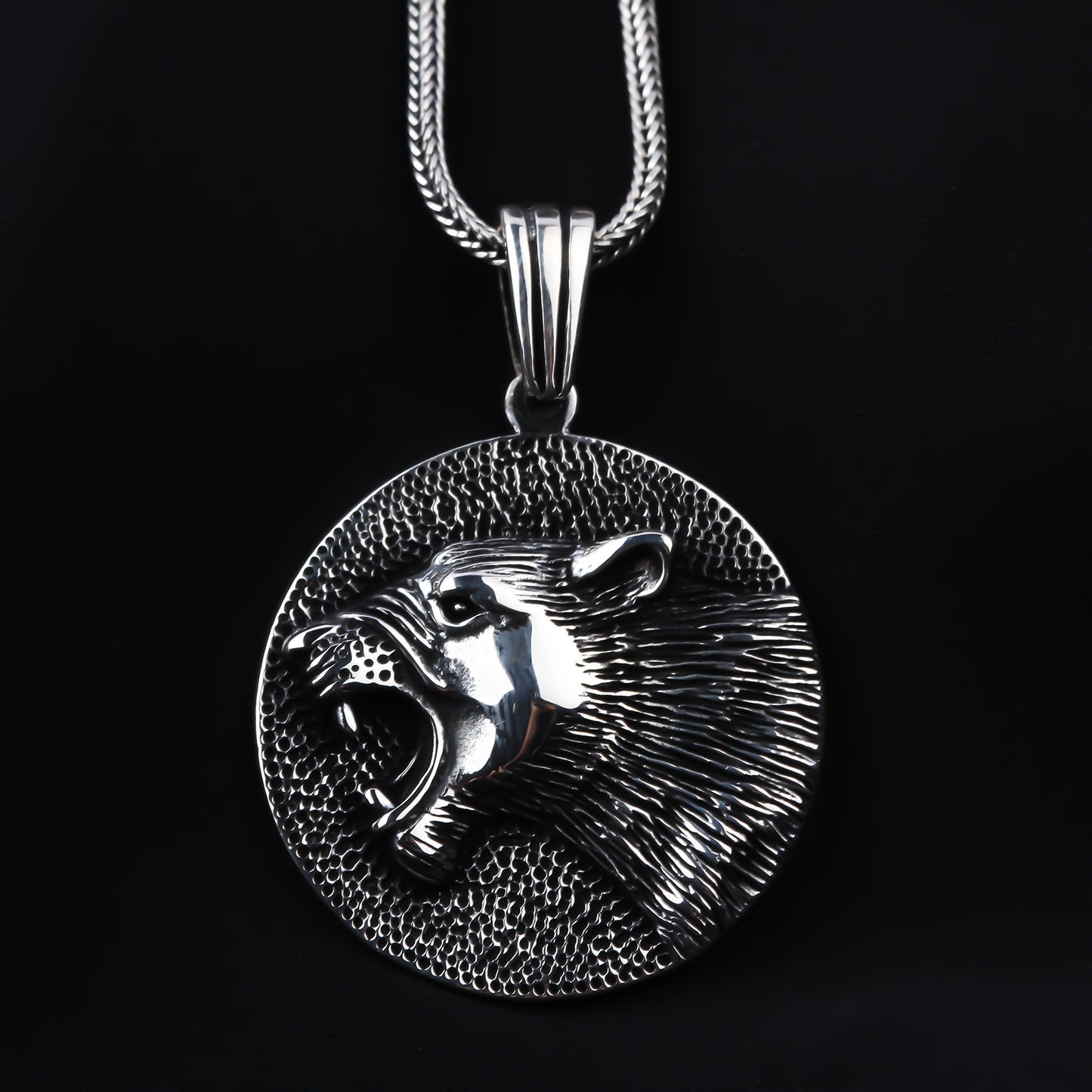 MEN BEAR PENDANT NECKLACE
