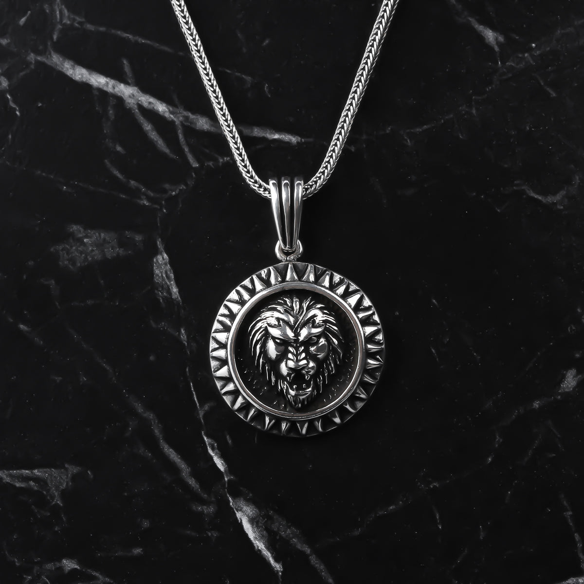925k Sterling Silver Men Lion Head Necklace - alternate view 3