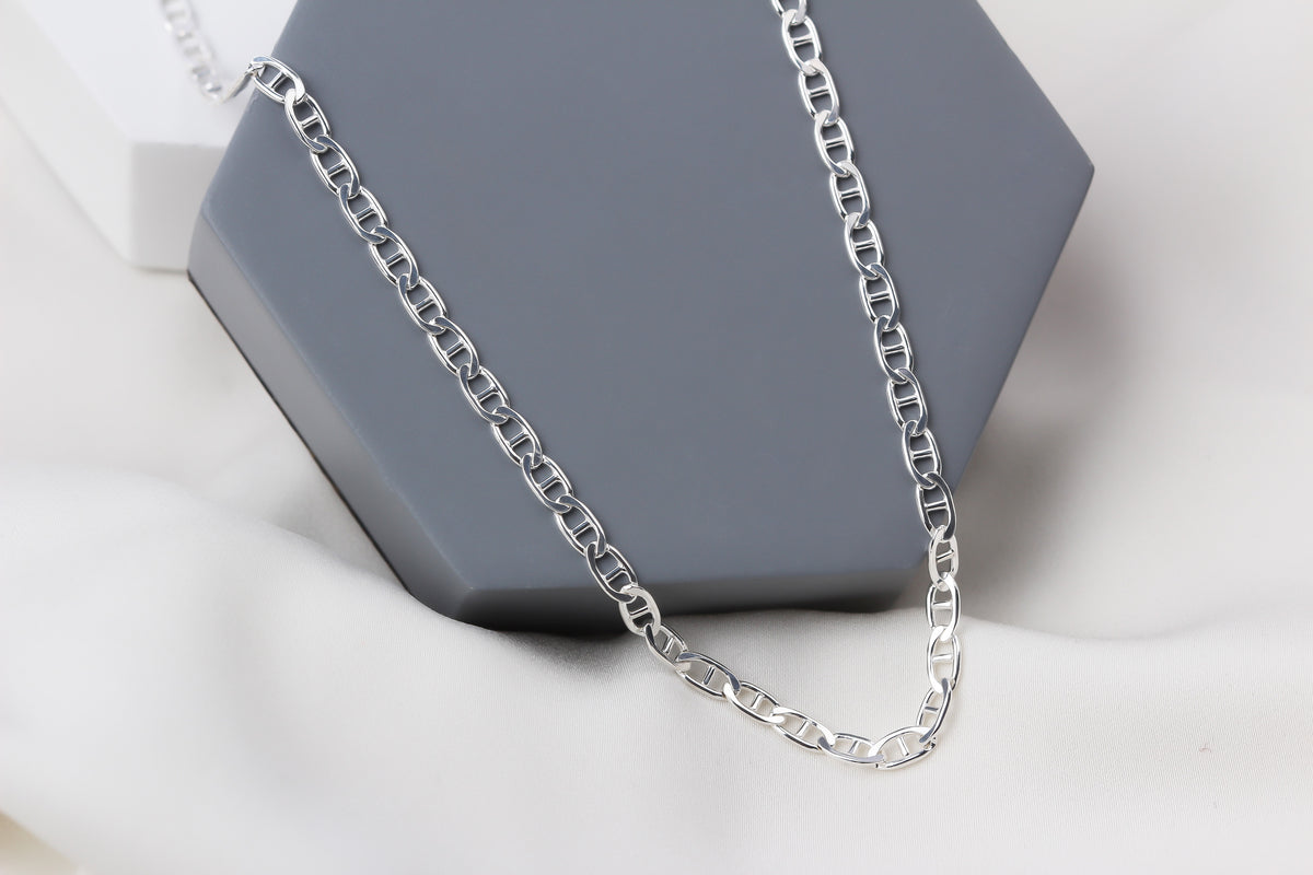 925k Sterling Silver 4mm Mariner Chain Necklace - alternate view 2