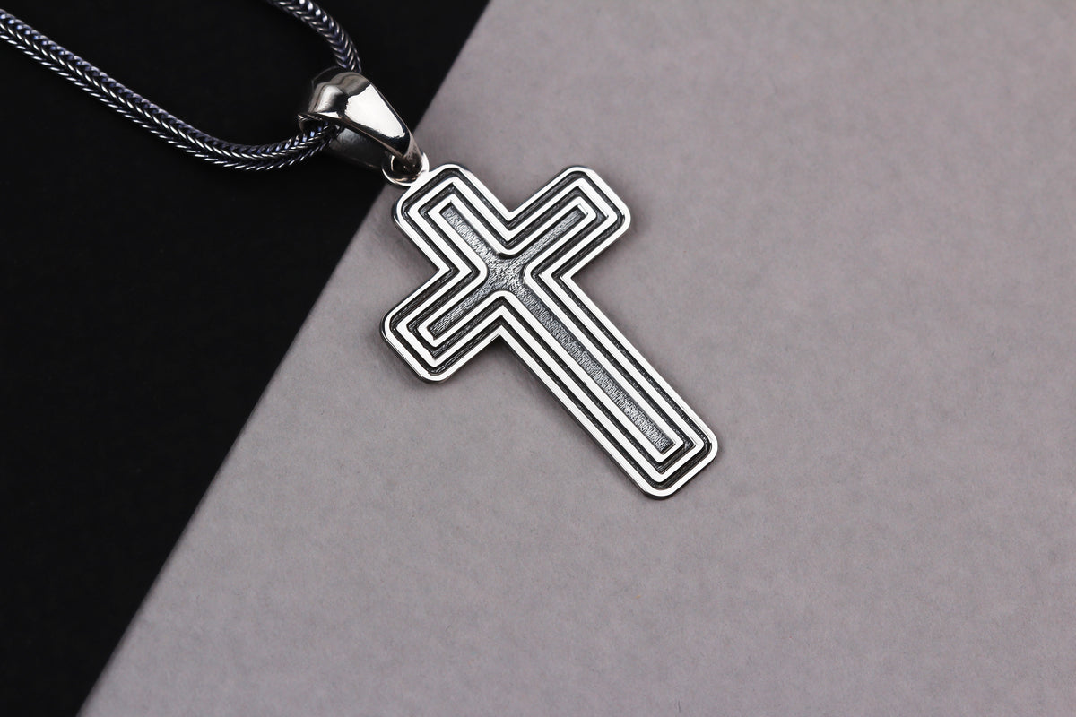 925k Sterling Silver Men Cross Silver Necklace - alternate view 3