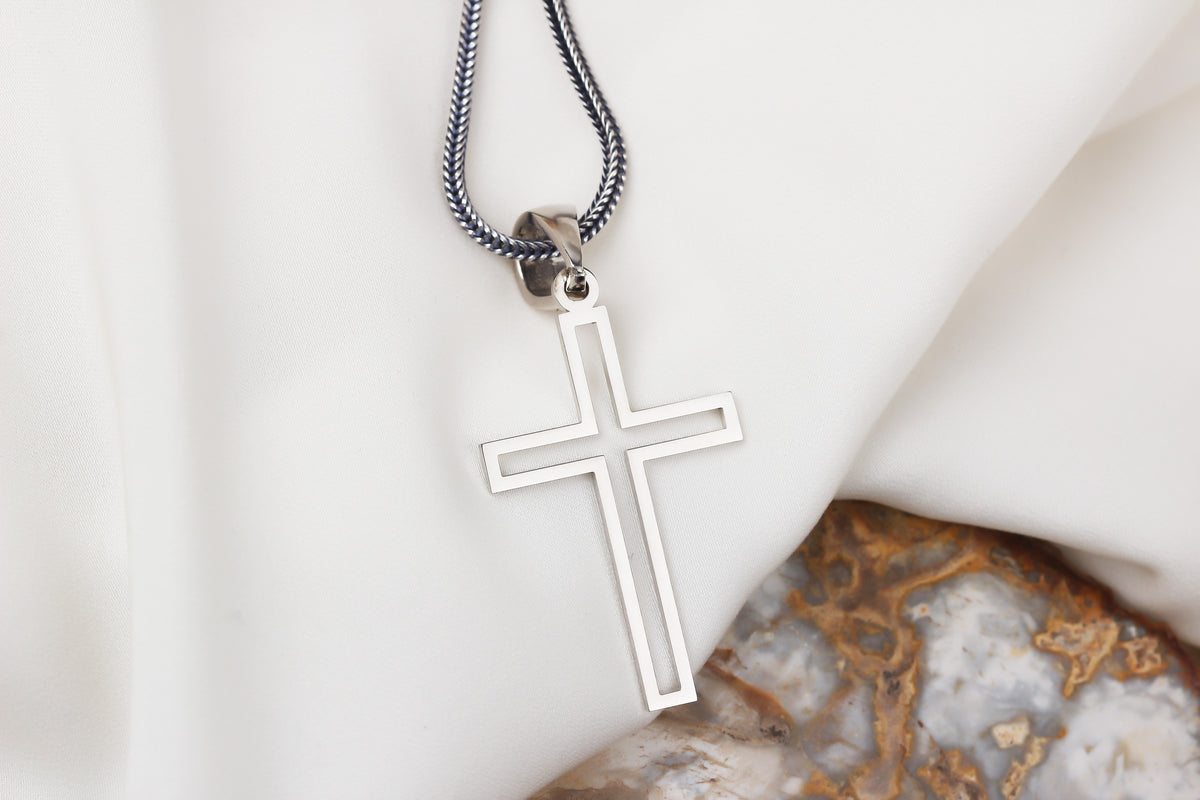 925k Sterling Silver Men Cross Silver Necklace - alternate view 3