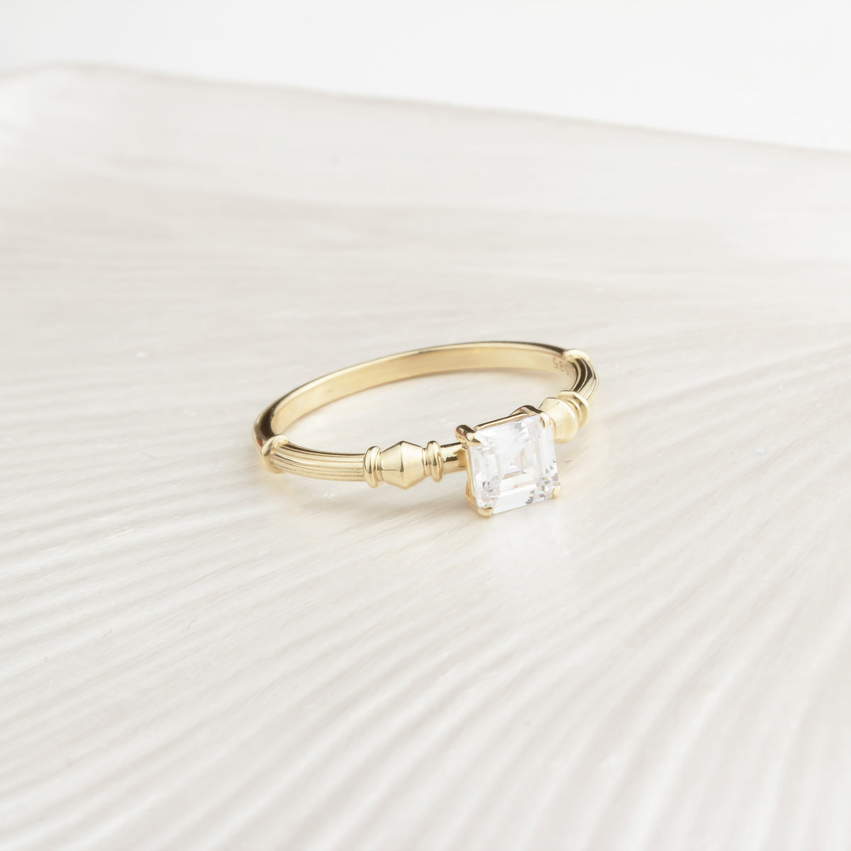 14k Solid Gold Baguette Solitaire Ring