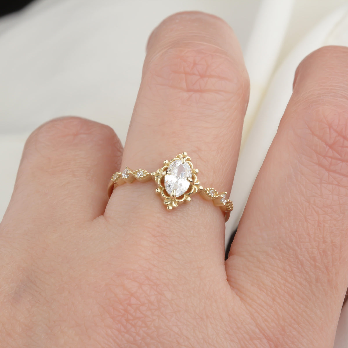 14k Solid Gold Stone-Set Retro Ring - alternate view 4
