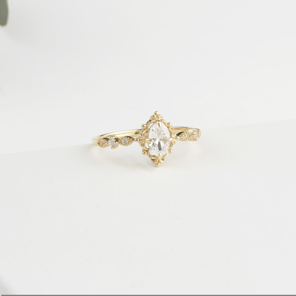 14k Solid Gold Stone-Set Retro Ring - alternate view 7