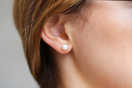 14k Solid Gold Pearl Earrings