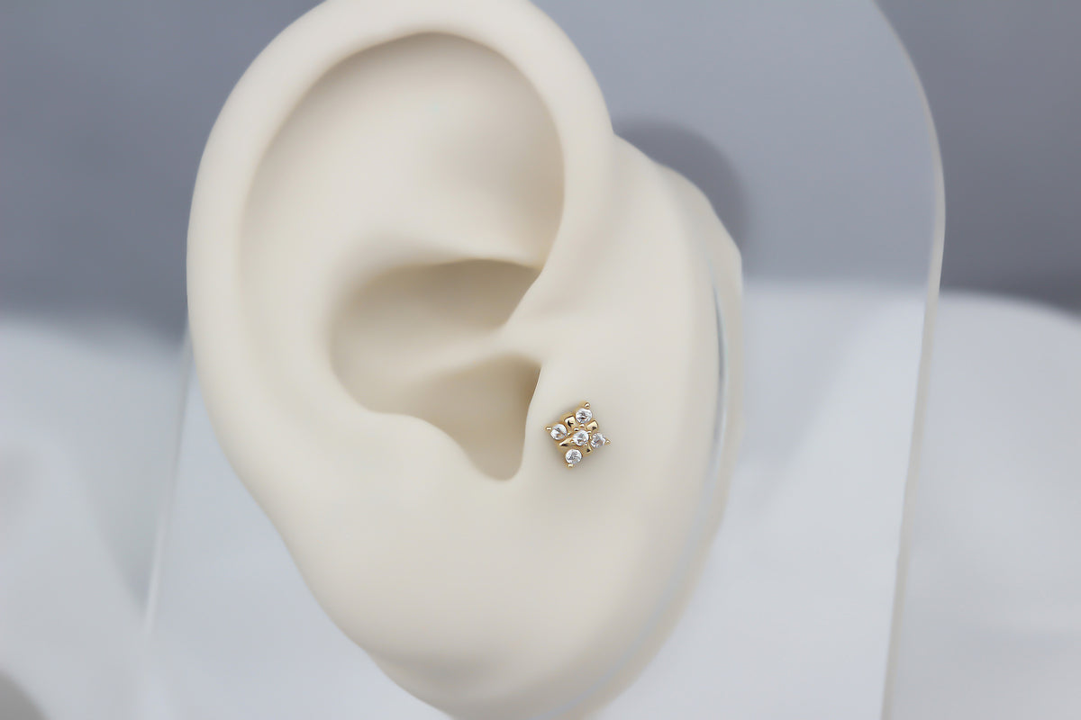 14k Solid Gold Clover Tragus Piercing - alternate view 5