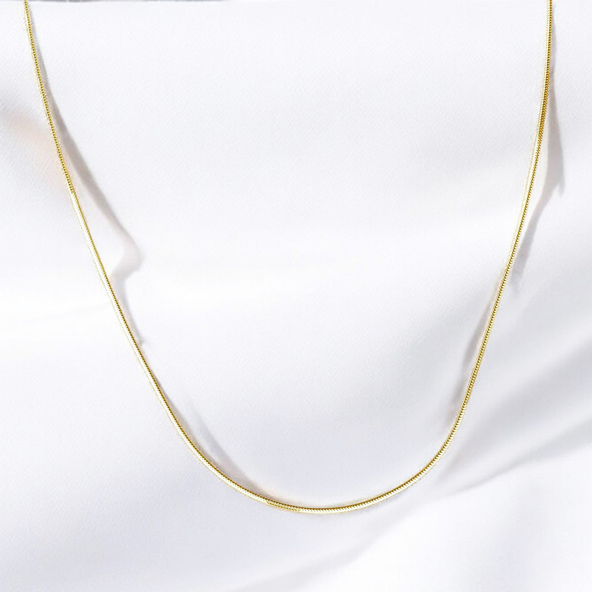 14k Solid Gold Tondo Chain Necklace - alternate view 3