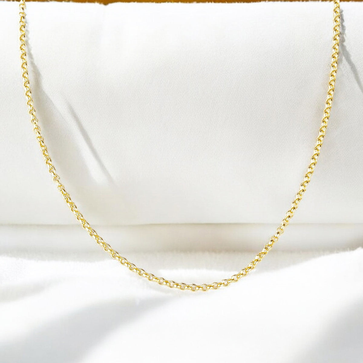 14k Solid Gold Rolo Chain Necklace - alternate view 4