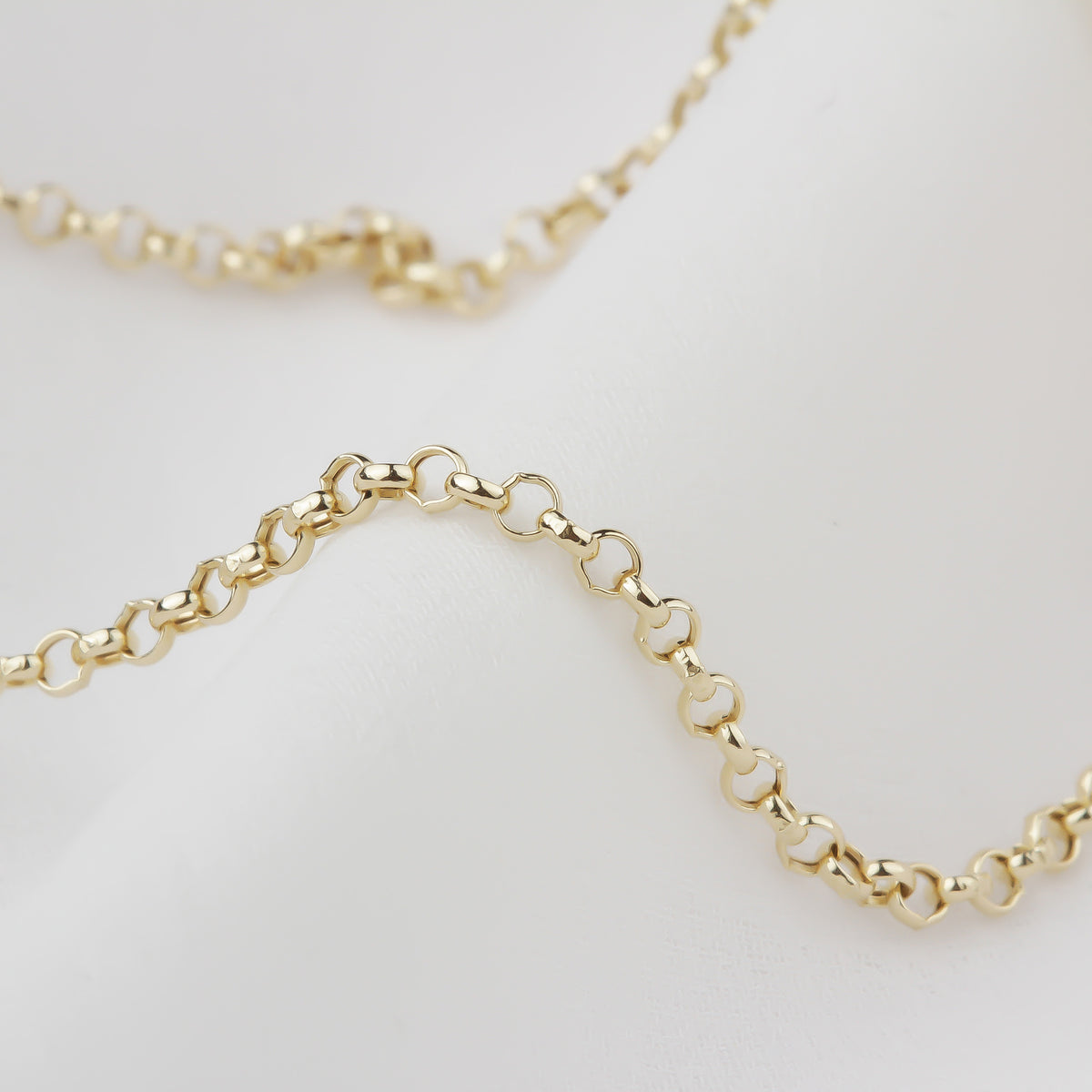14k Solid Gold Rolo Chain Necklace - alternate view 3