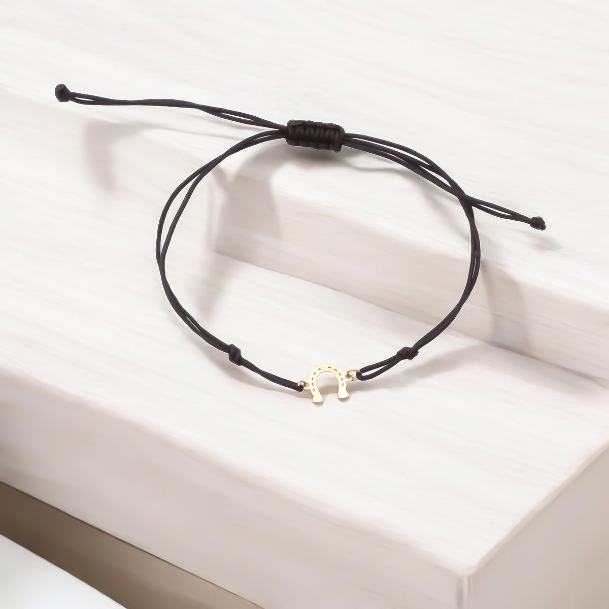 14k Solid Gold Horseshoe Rope Bracelet