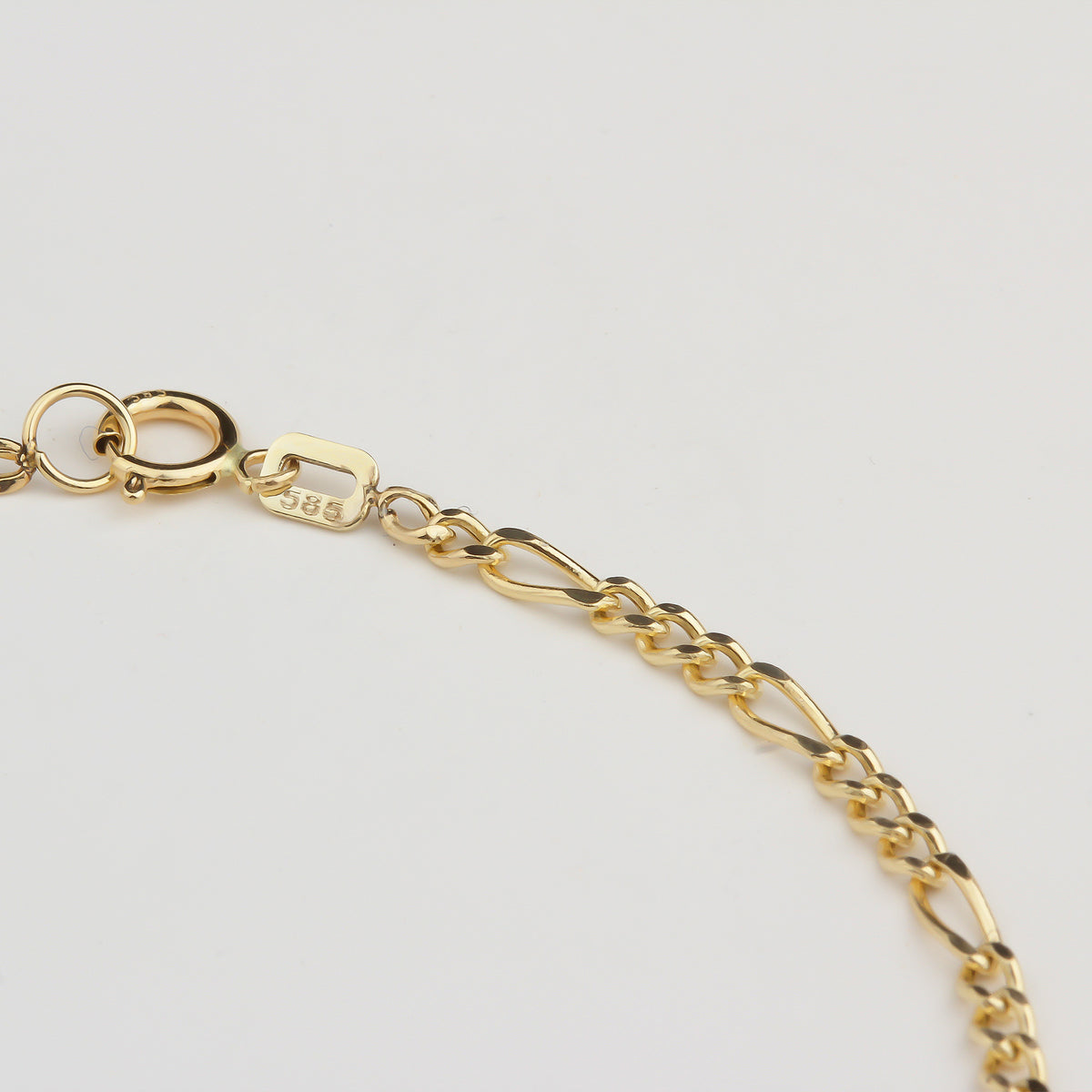 14k Solid 2,5 mm Gold Figaro Chain Bracelet - alternate view 4