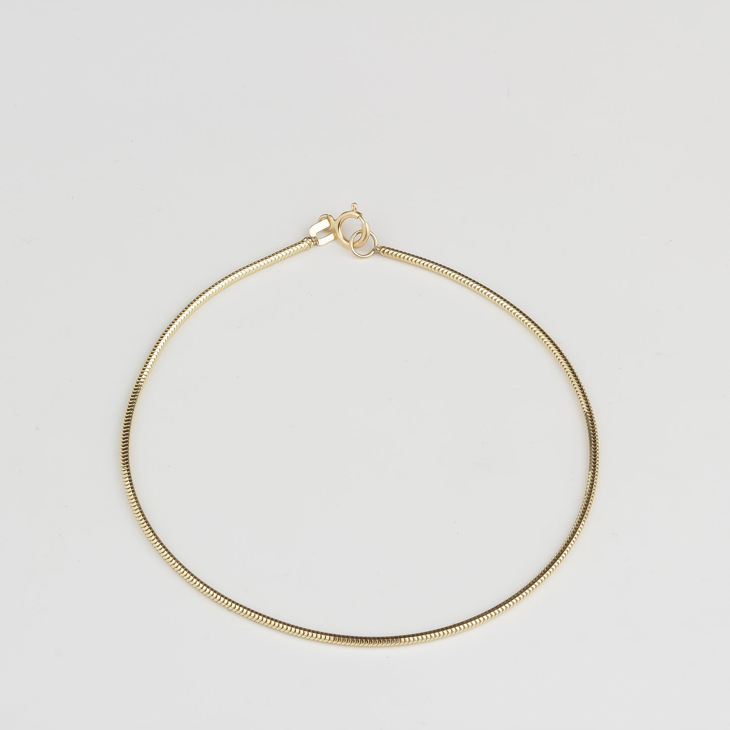14k Solid Gold 1,5 mm Tondo Chain Bracelet - alternate view 3