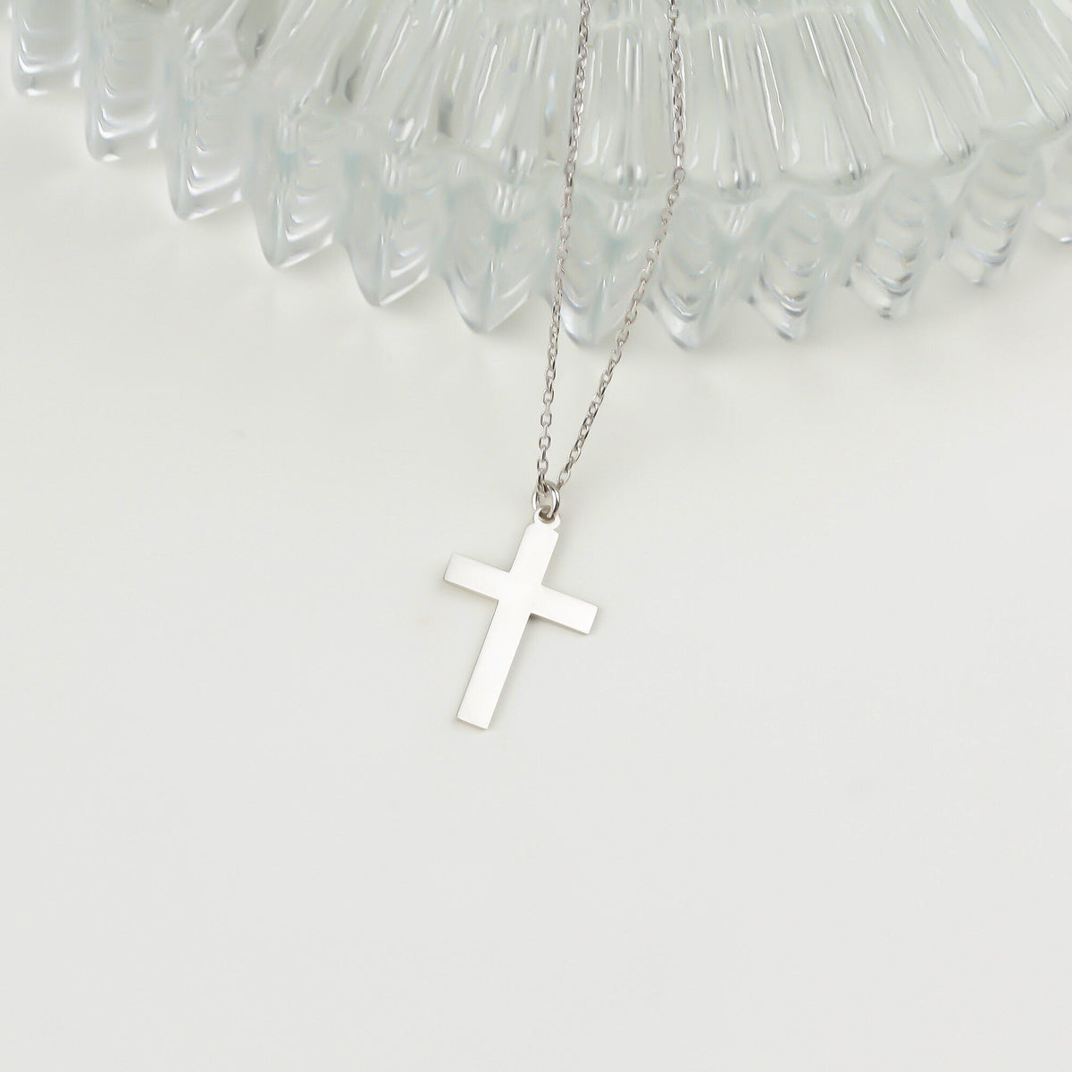 925k Sterling Silver Cross Necklace
