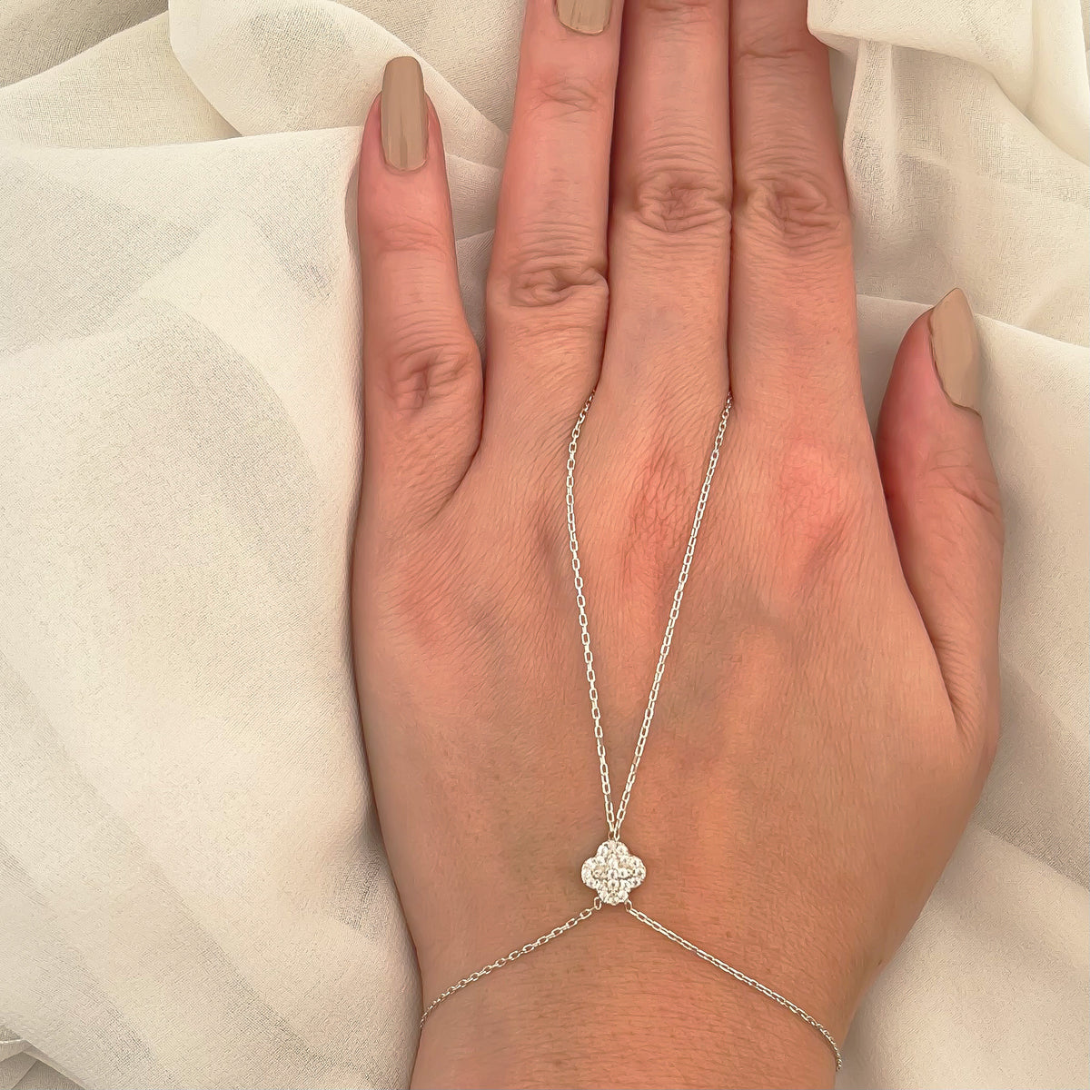 925 Sterling Silver Clover Hand Chain Bracelet
