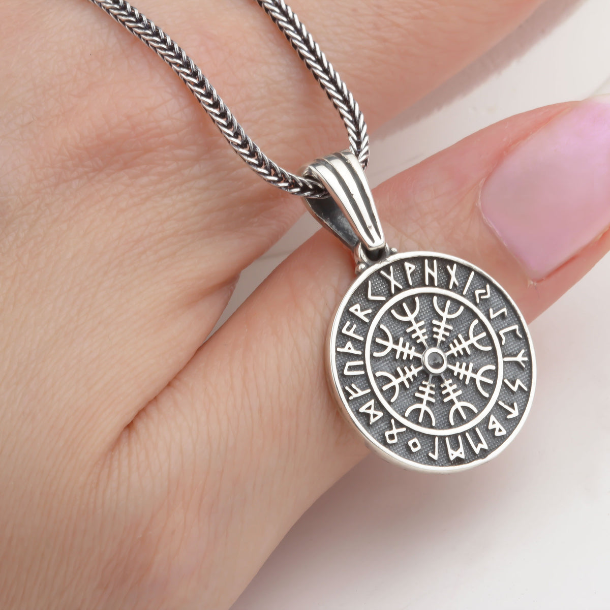 925 Sterling Silver Viking Vegvisir Compass Necklace