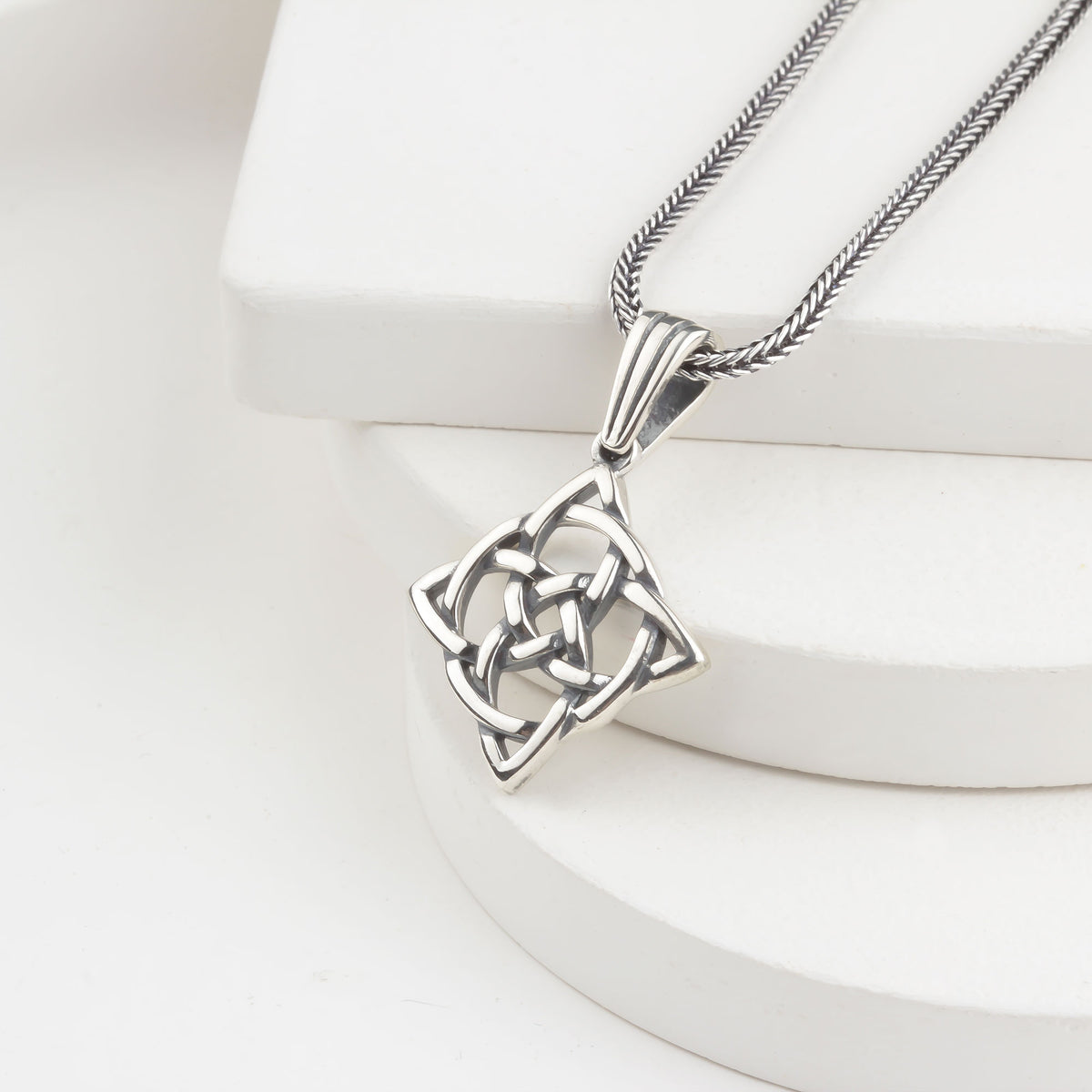 925 Sterling Silver Medieval Knot Necklace