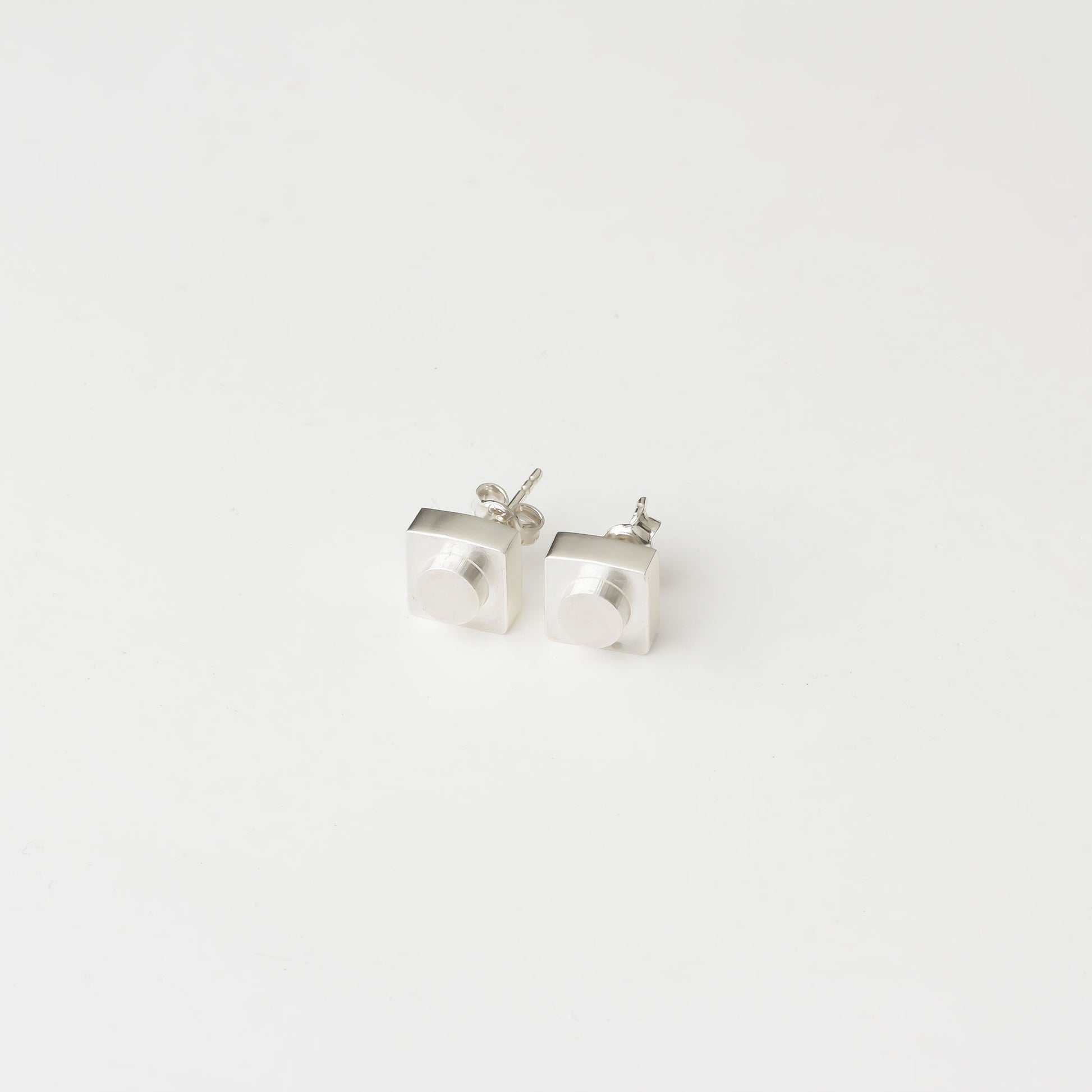 Bricks Jewel Sterling Silver 1x1 Brick Earring - alternate view 5
