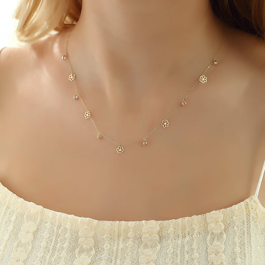 14k Solid Gold Daisy Luck Necklace
