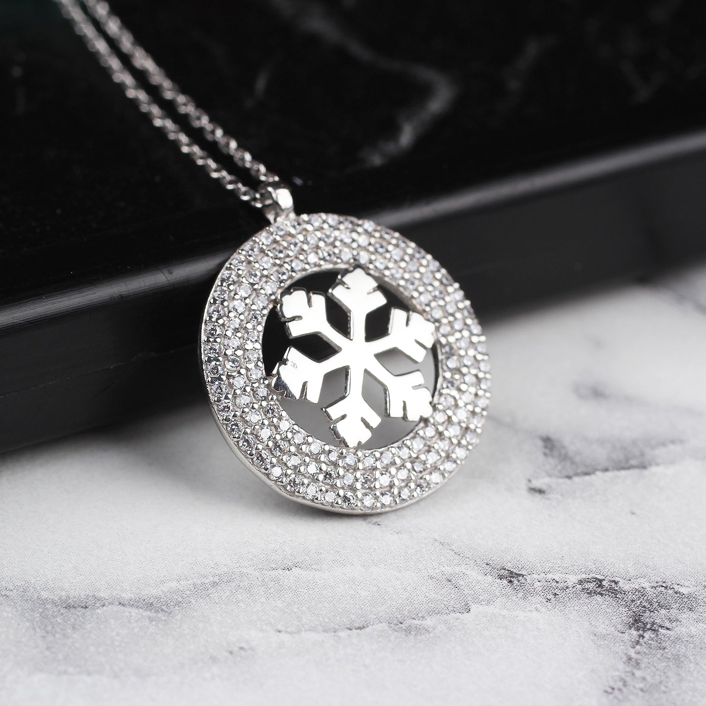 925k Sterling Silver Snowflake Necklace
