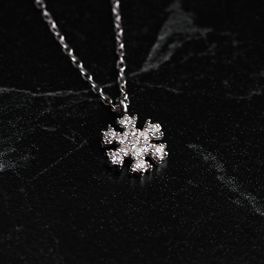 925k Sterling Silver Snowflake Necklace
