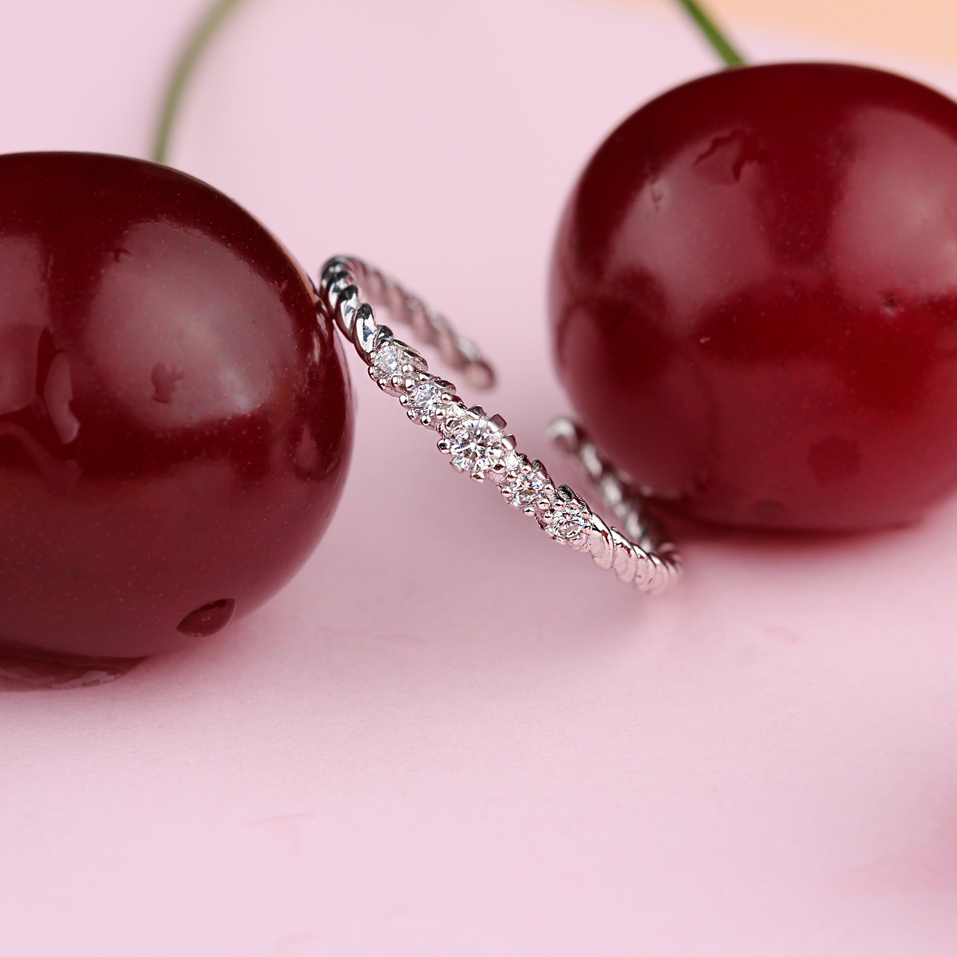 925k Sterling Silver Five Stone Ring